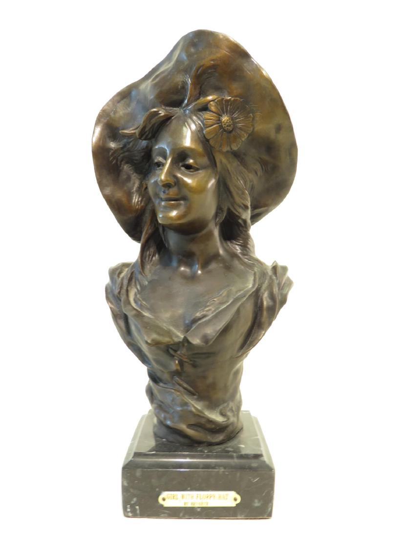 ANTIQUE BRONZE BUST "GIRL WITH FLOPPY HAT" BRUNECE (1 of 4)
