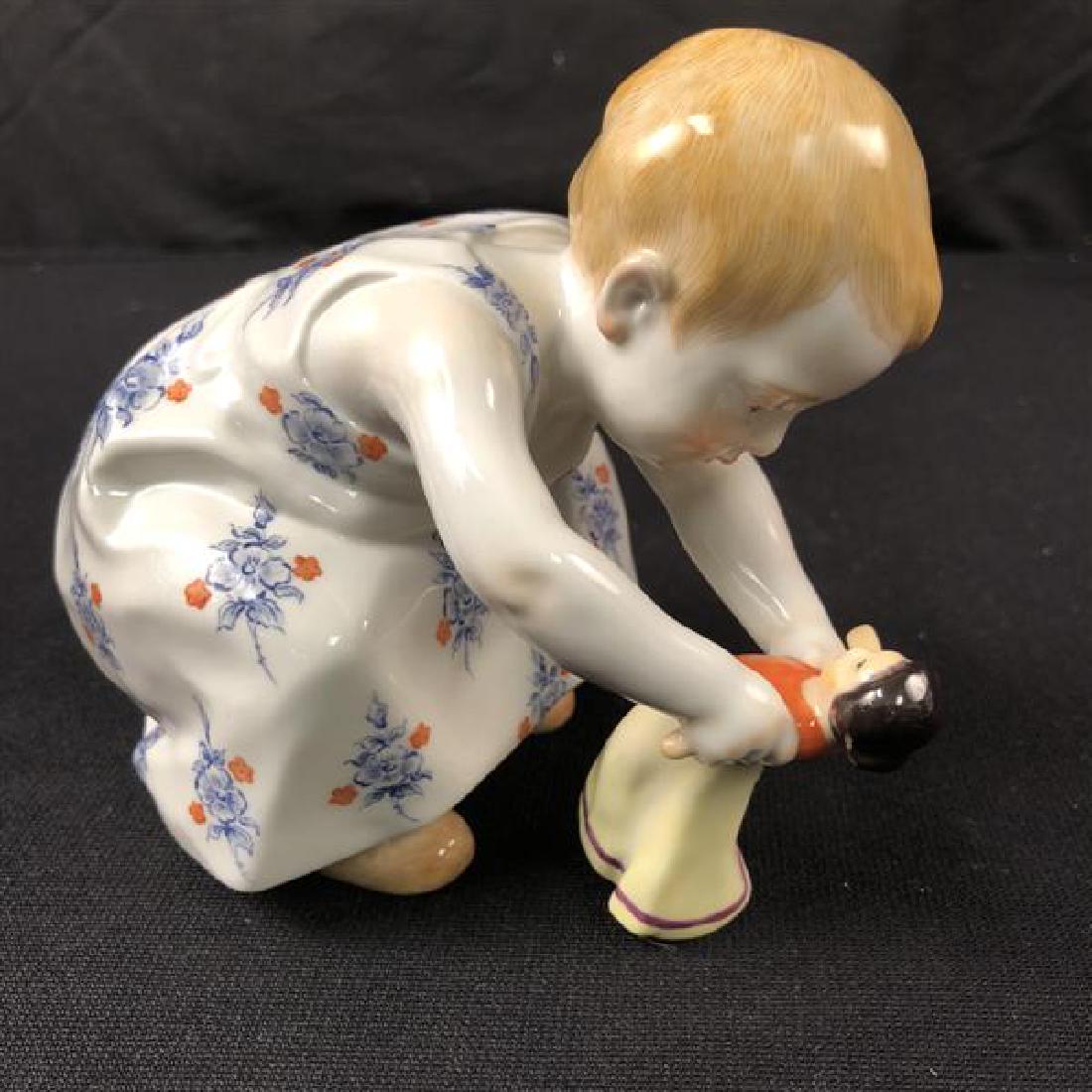 MEISSEN PORCELAIN FIGURE: GIRL WITH DOLL (1 of 5)