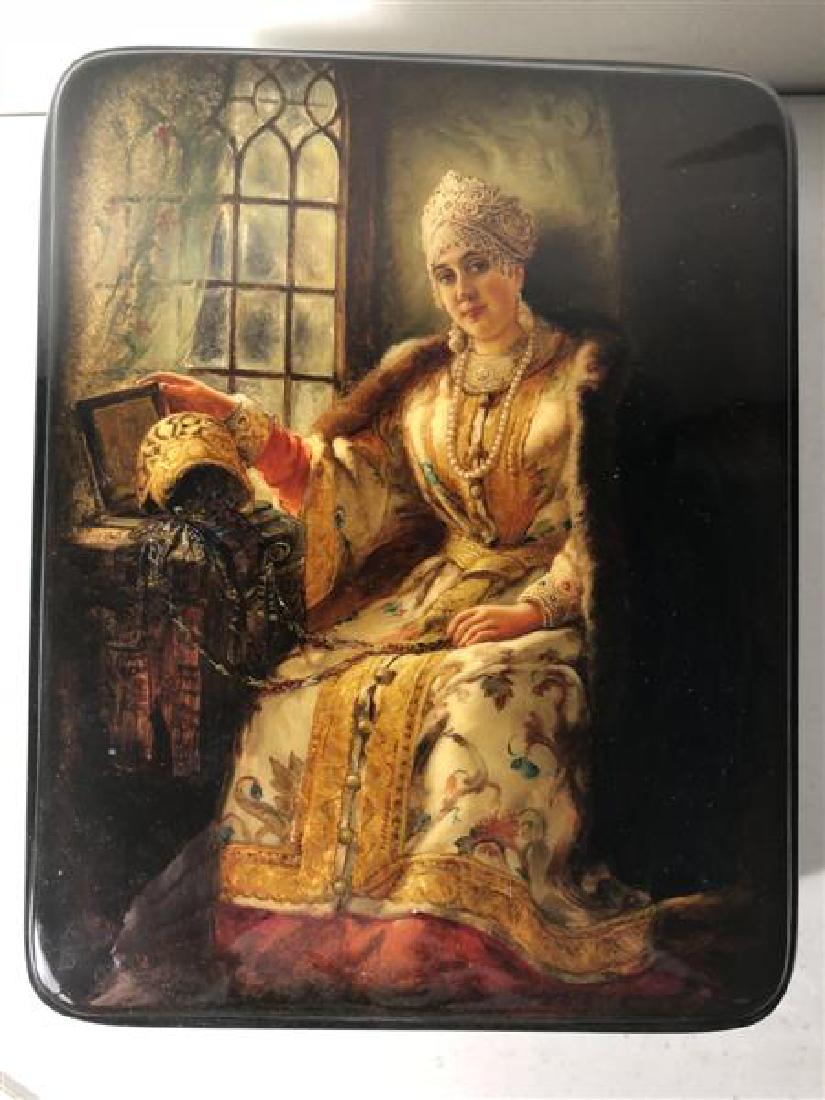 FEDOSKINO RUSSIAN LACQUER BOX: BOYAR'S WIFE (1 of 4)