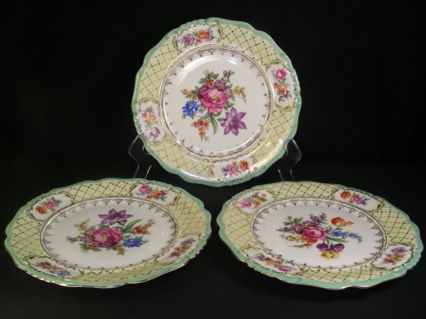 THREE PIRKEN HAMMER PORCELAIN DISHES
