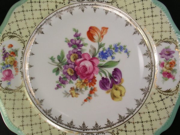 THREE PIRKEN HAMMER PORCELAIN DISHES - 3