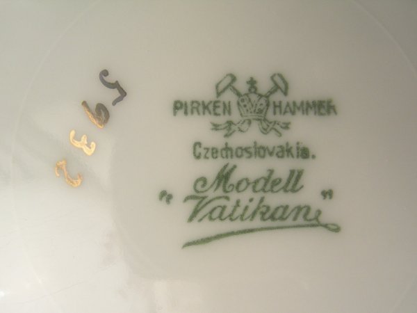 THREE PIRKEN HAMMER PORCELAIN DISHES - 9