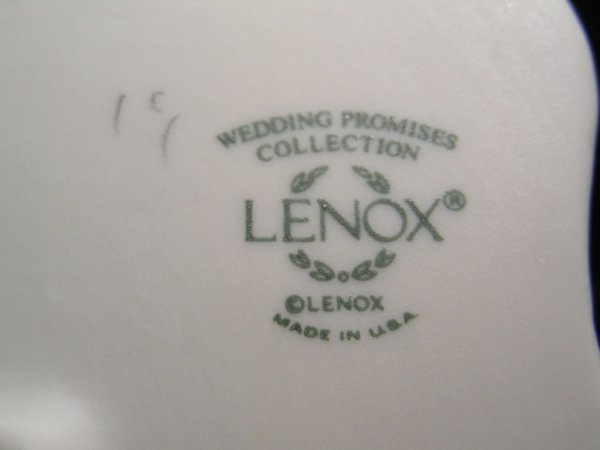 LARGE LENOX PORCELAIN PHOTO FRAME FLORAL - 10