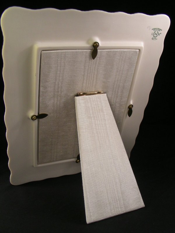 LARGE LENOX PORCELAIN PHOTO FRAME FLORAL - 7
