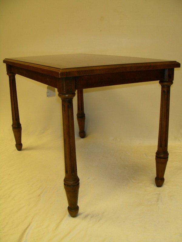 SMALL RECTANGULAR WOOD SIDE TABLE - 2