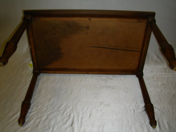 SMALL RECTANGULAR WOOD SIDE TABLE - 6