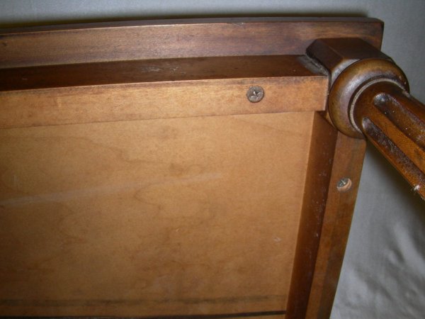 SMALL RECTANGULAR WOOD SIDE TABLE - 7