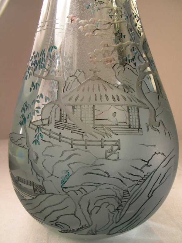 LG PALE BLUE ENGRAVED CHINESE ART GLASS VASE - 2