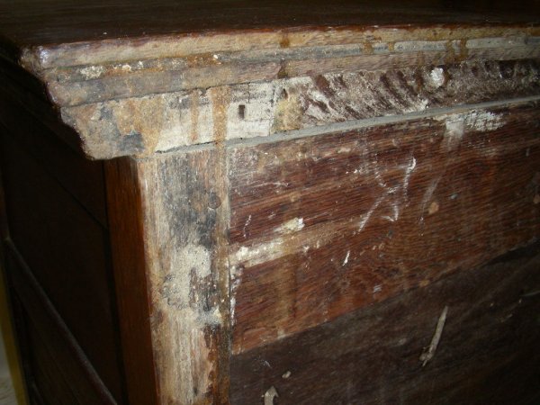 ANTIQUE OAK THREE DRAWER CHEST - 8