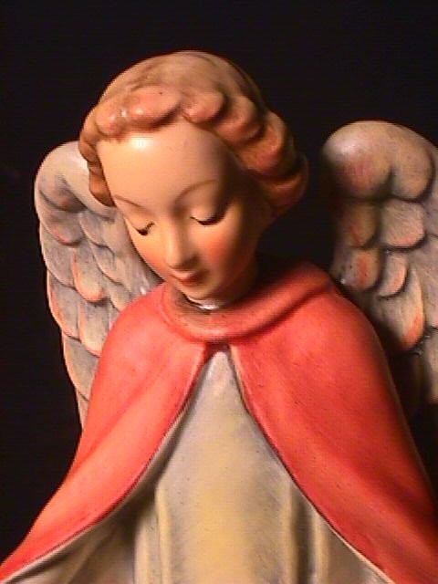 HUMMEL FIGURINE HEAVENLY PROTECTION 88/2 - 2