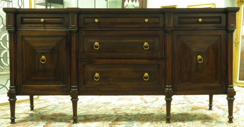 HICKORY CHAIR FLAME MAHOGANY SIDEBOARD CABINET: Hickory Chair flame mahogany sideboard cabinet measuring 37.5" tall x 22" deep and 74.5" long. Condition: good, may show only minor signs of normal use to finish, see images. Weight: approx. 150 lbs.