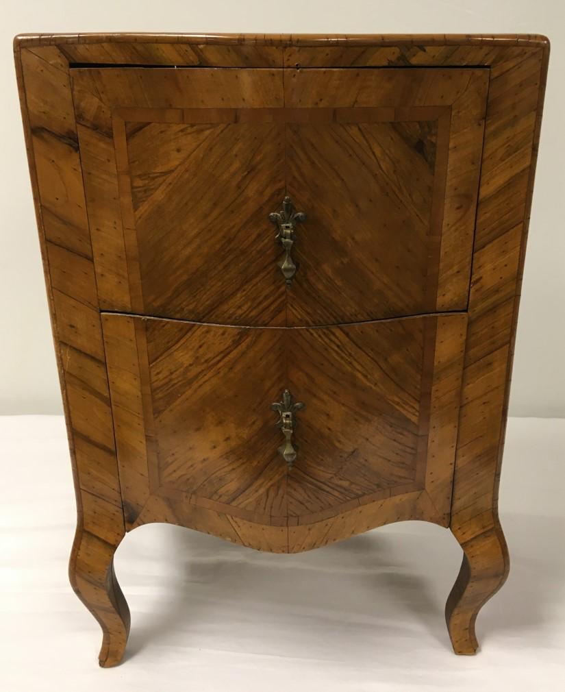 For Auction Antique Italian Small Scale Bombe Chest 289 On Jan