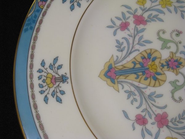 ELEVEN 9" LENOX LUNCHEON PLATES BLUE TREE PATTERN - 6