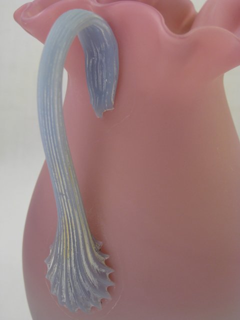 MT WASHINGTON PEACHBLOW ART GLASS EWER W/ RUFFLE - 5