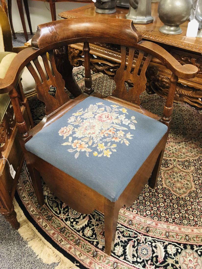 ANTIQUE 19TH C CARVED OAK NEEDLEPOINT CORNER CHAIR: Antique 19th century Victorian carved oak corner chair measuring 32.25" tall x 24" x 24". Floral needlepoint tapestry seat. Condition: good, no signs of losses or repairs, see images. Weight: approx. 