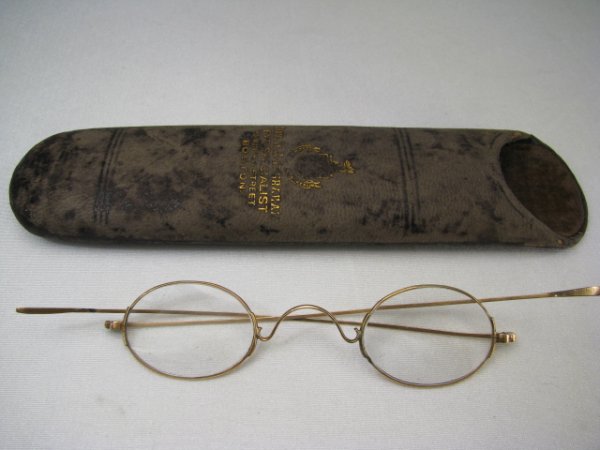 PAIR ANTIQUE 14 KT GOLD EYE GLASSES w/ ORIG CASE