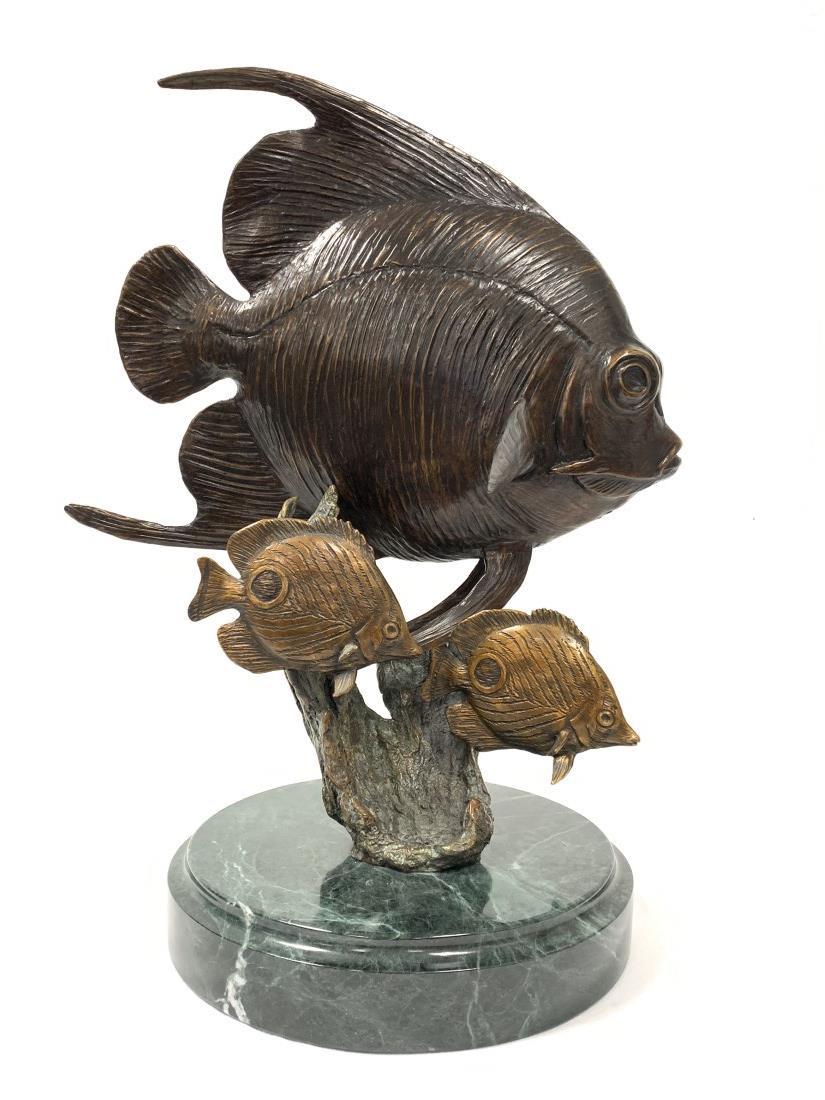 GEOFFREY SMITH BRONZE SCULPTURE FISH & REEF: Geoffrey C. Smith bronze sculpture of fish on a coral reef. Signed and dated '02. Measures 18.75" tall, mounted to round marble base. Condition: good, no damages, see images. Weight: approx. 35 lbs.