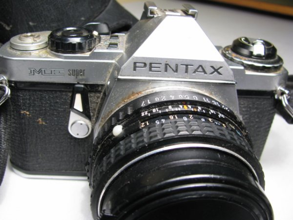 LOT BOX CAMERAS PENTAX, ARGUS, MINOLTA ETC. - 2