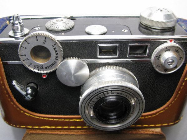 LOT BOX CAMERAS PENTAX, ARGUS, MINOLTA ETC. - 6