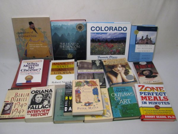 LOT OF BOOKS REFERENCE AND FICTION 18 PCS