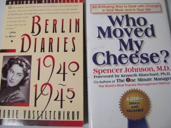 LOT OF BOOKS REFERENCE AND FICTION 18 PCS - 7