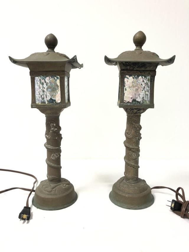 PAIR VINTAGE JAPANESE CAST METAL PAGODA FORM LAMPS (1 of 13)