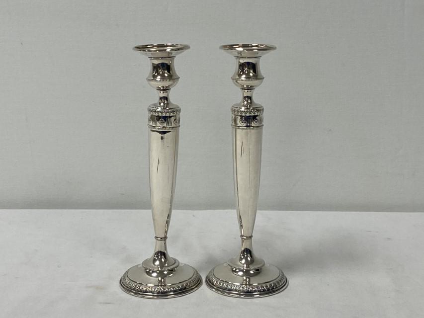 PAIR MATTHEWS COMPANY STERLING SILVER CANDLESTICKS (1 of 17)