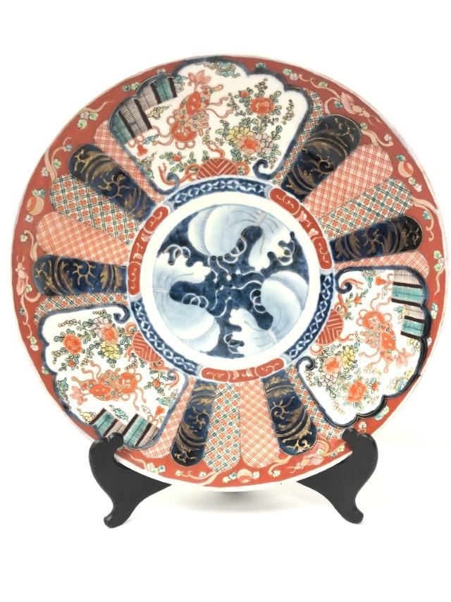 JAPANESE LATE MEIJI IMARI PORCELAIN 14.25" CHARGER: Japanese late Meiji period Imari porcelain 14.25" charger. Unsigned. Condition: good, no chips, no cracks, no repairs, see images. Weight: 3.8 lbs.