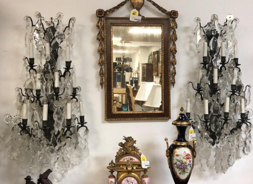 PAIR VINTAGE FRENCH BRONZE & CRYSTAL WALL SCONCES (1 of 18)