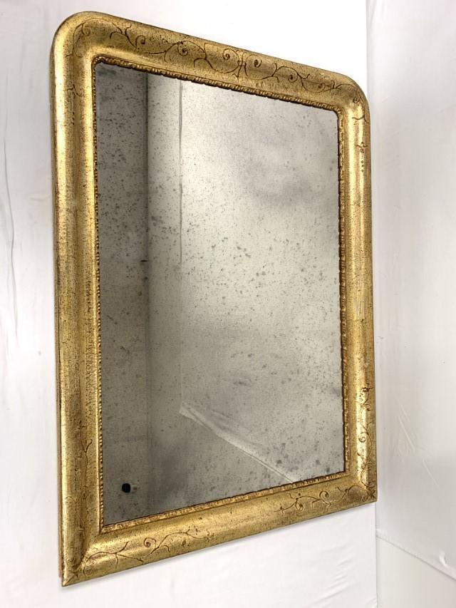 VINTAGE ITALIAN GOLD TONED WALL MIRROR (1 of 11)