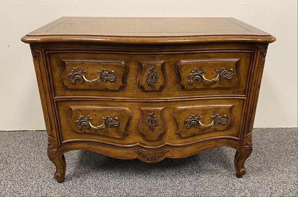 HENREDON WALNUT SERPENTINE FRONT LOW CHEST (1 of 16)