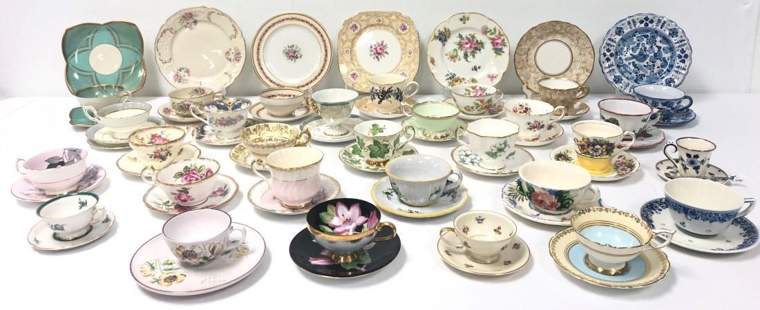 COLLECTION 21 PORCELAIN TEACUPS & SAUCERS (1 of 7)