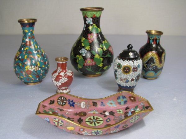 SIX PCS CLOISONNE VASES AND PINK DISH