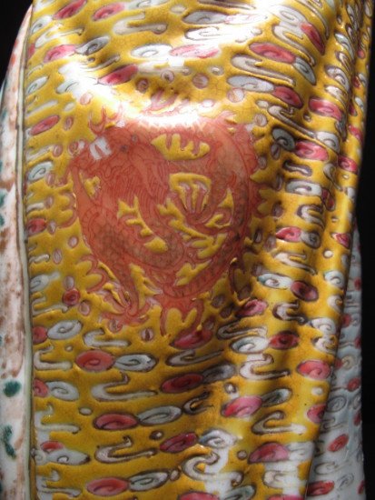 CHINESE EXPORT CERAMIC FIGURES WOMEN RUYI PEACHES - 5