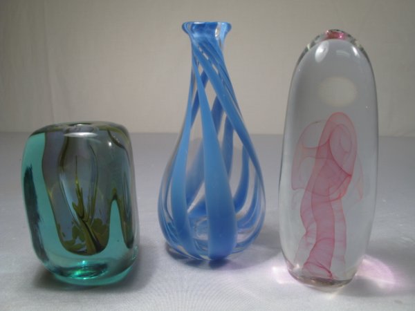 ART GLASS 1972 LABINO 1978 BODLEY and a VASE: Three art glass items: a blown glass vase with blue swirls signed indistinctly. A blown paperweight glass spill vase signed Labino and dated 1972. And a obelisk form paperweight signed Rollin Bodley (