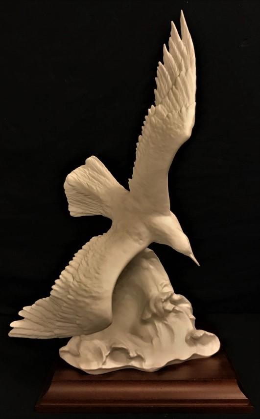 KAISER GERMAN BISQUE PORCELAIN HERRING GULL (1 of 16)