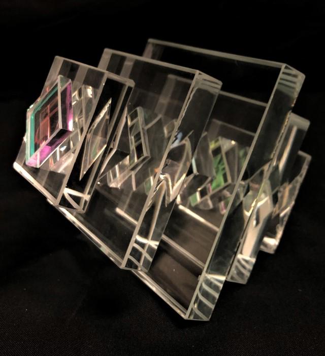 RUNSTADLER STUDIOS ART GLASS SCULPTURE (1 of 8)