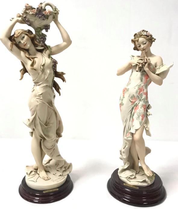 TWO GIUSEPPE ARMANI FIGURINES: 0882-C & 656-C (1 of 16)