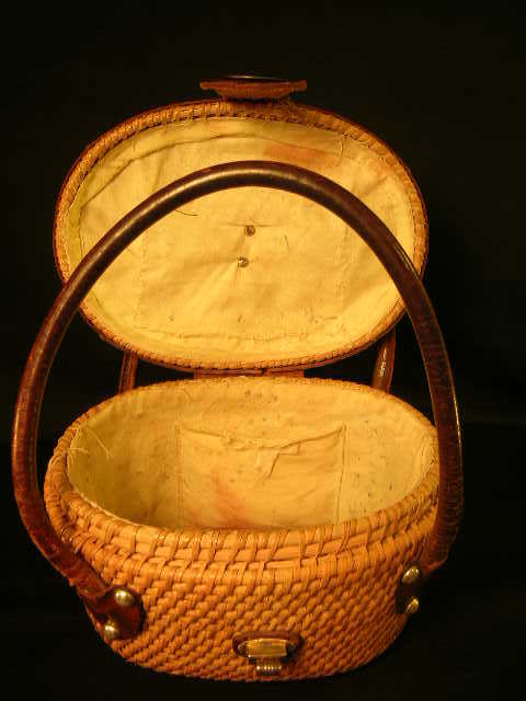 OLD NANTUCKET BASKET PURSE LEATHER WHALE FIGURE - 6