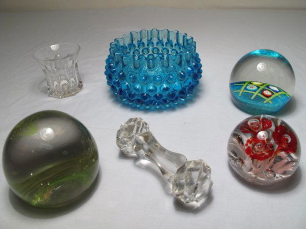 6 PCS PAPERWEIGHTS HEISEY TOOTHPICK KNIFE REST: 6 pieces of glassware including three paperweights with one millefiori, blue hobnail bowl, Heisey toothpick holder, and knife rest. Largest is blue bowl at 5" x 2 1/2" and smallest is toothpick holder