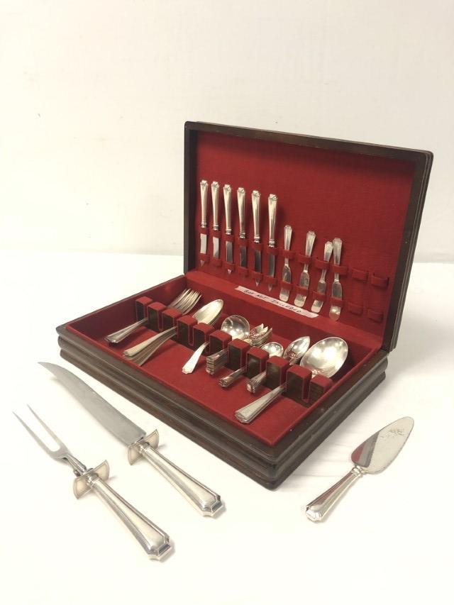GORHAM / DURGIN STERLING SILVER FLATWARE: 40 TROY (1 of 7)