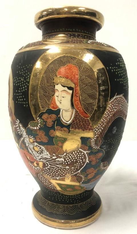 JAPANESE SATSUMA PORCELAIN VASE (1 of 14)