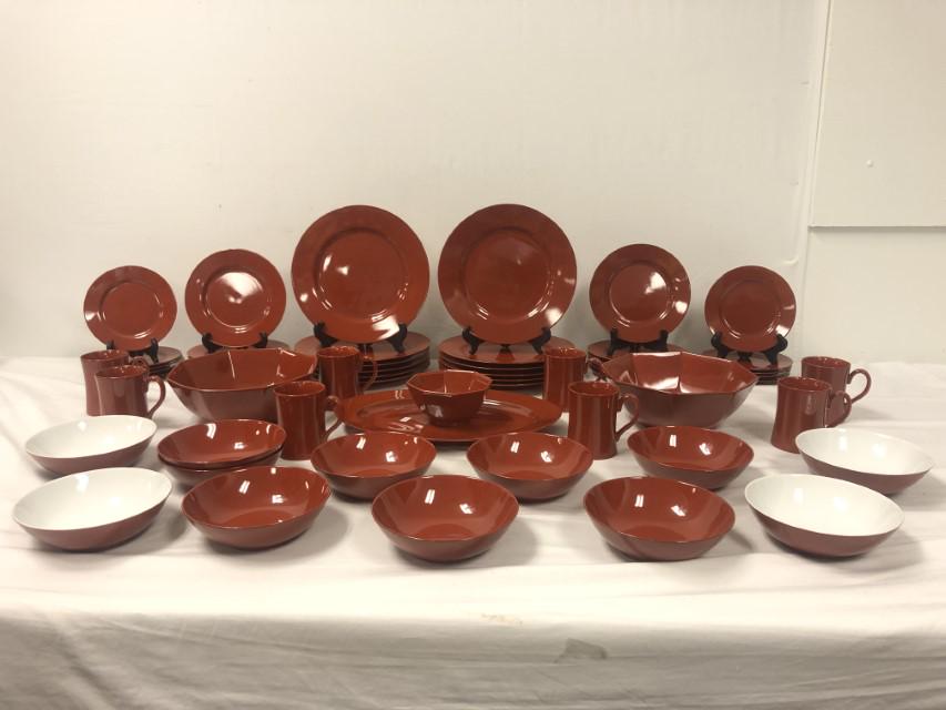 FITZ & FLOYD "TOTAL COLOR CINNABAR" DINNERWARE 57p (1 of 16)