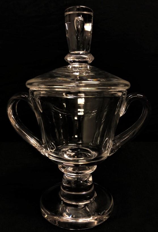 STEUBEN GLASS DOUBLE HANDLED COVERED URN 10.75" (1 of 8)