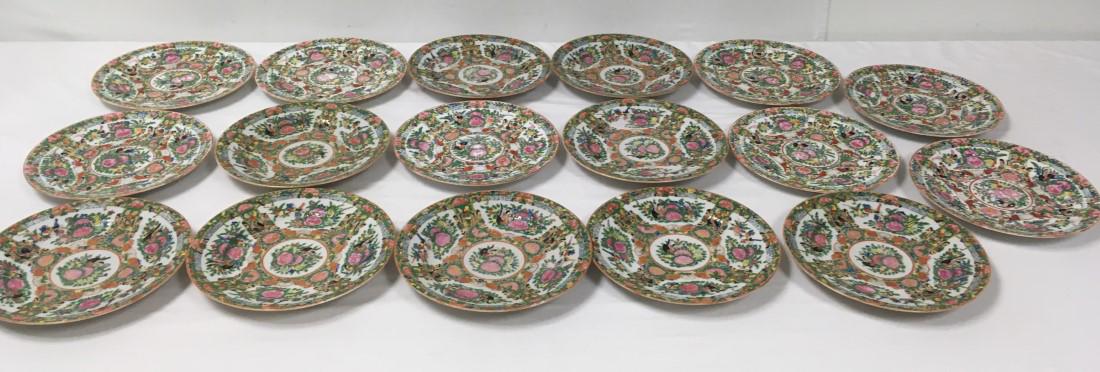 SEVENTEEN CHINESE ROSE MEDALLION 9.75" PLATES (1 of 13)