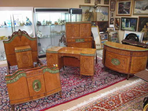 87: ROBERT W IRWIN ROYAL FURNITURE 8 PC BEDROOM SET - 87: ROBERT W IRWIN ROYAL FURNITURE 8 PC BEDROOM SET