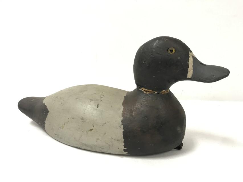 VINTAGE HAND MADE CARVED WOOD DUCK DECOY (1 of 10)