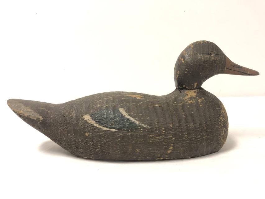 VINTAGE HAND MADE CARVED WOOD DUCK DECOY (1 of 8)