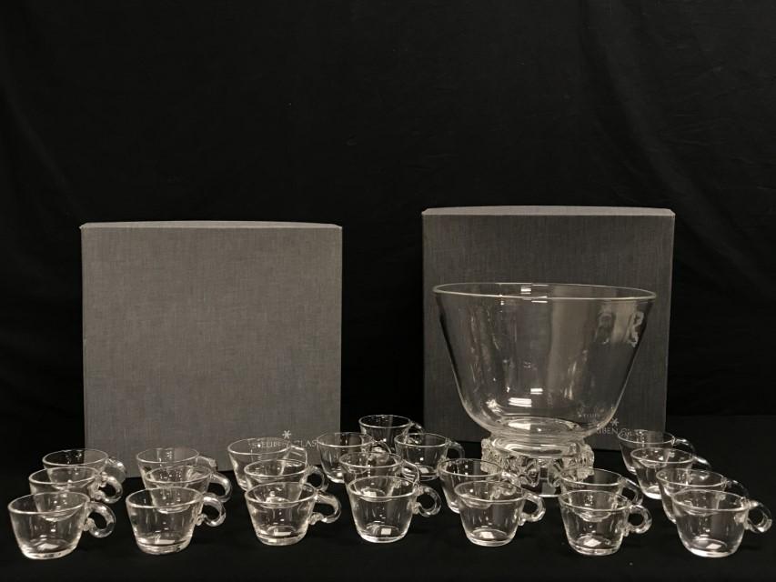 STEUBEN CLEAR GLASS PUNCH BOWL WITH 22 CUPS (1 of 20)