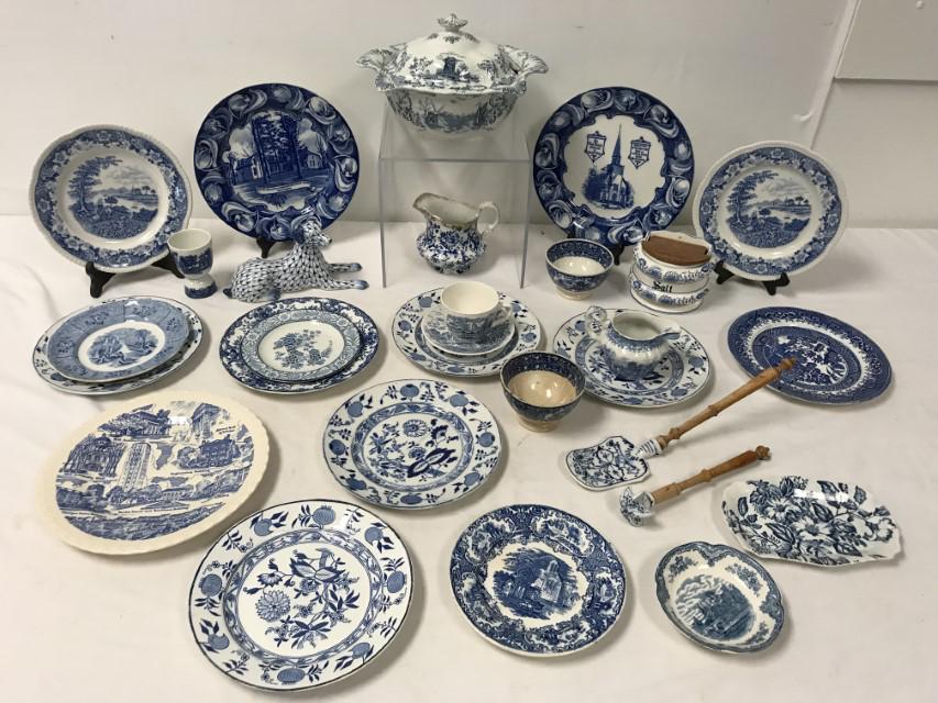 28 PCS. ENGLISH & DUTCH PORCELAIN BLUE ON WHITE (1 of 15)
